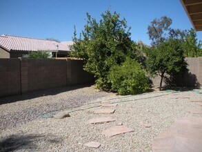 4647 E Goldfinch Gate Ln in Phoenix, AZ - Building Photo - Building Photo