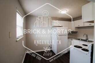 500 Farragut Ave in Knoxville, TN - Foto de edificio - Building Photo