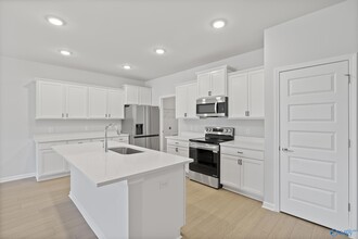208 Osceola Cir in Madison, AL - Building Photo - Building Photo
