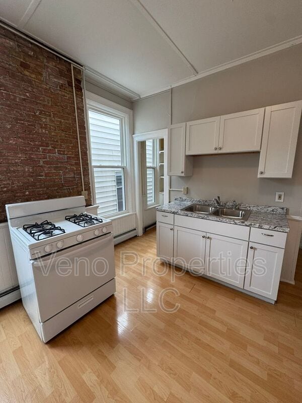 99 Johnston Ave in Cohoes, NY - Building Photo - Building Photo