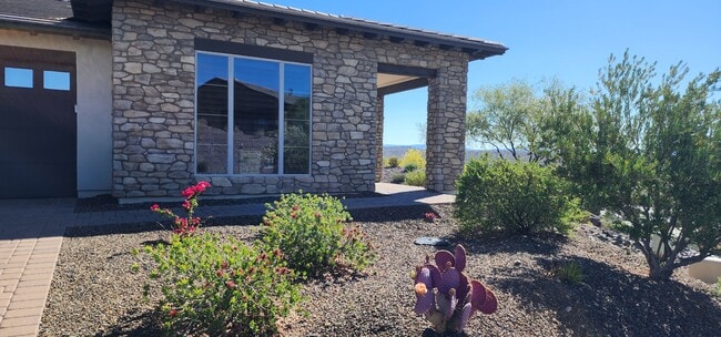 4368 Stage Stop Way in Wickenburg, AZ - Building Photo - Building Photo