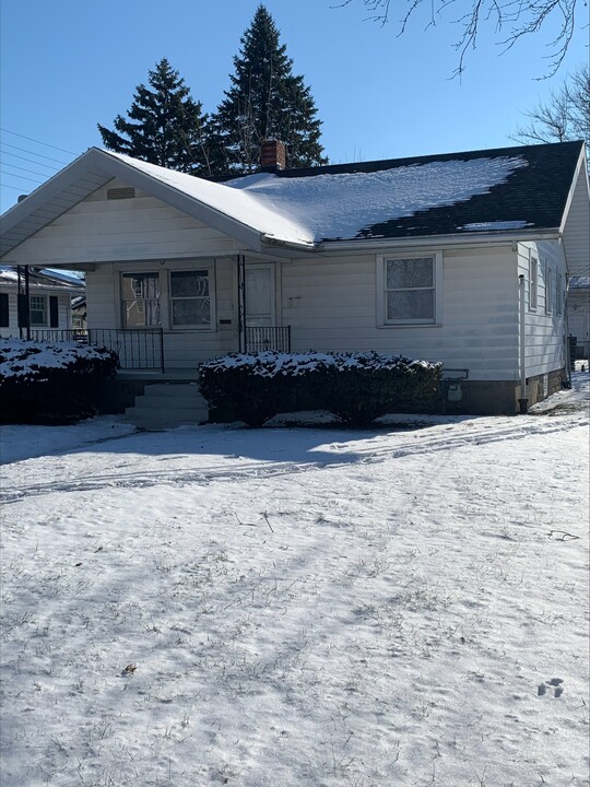 709 W 11th St in Muncie, IN - Foto de edificio