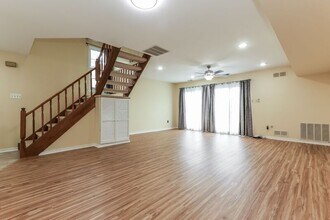 1515 Russett Dr in Warminster, PA - Building Photo - Building Photo