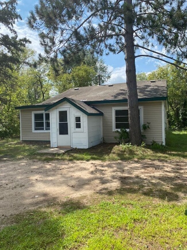 property at 1001 W Laurel St