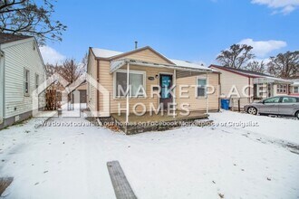 11084 Packard Ave in Warren, MI - Building Photo - Building Photo