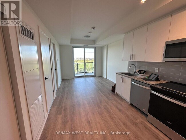 409 Wheat Boom Dr. in Oakville, ON - Building Photo - Building Photo