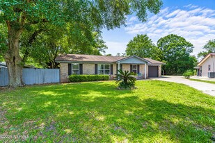 6343 Alfredo Ct in Jacksonville, FL - Building Photo
