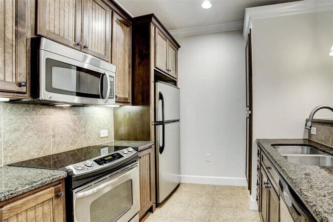 2203 Dorrington St in Houston, TX - Building Photo - Building Photo