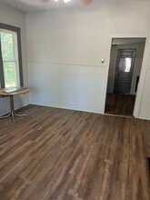509 SE 3rd St in Newton, KS - Building Photo - Building Photo