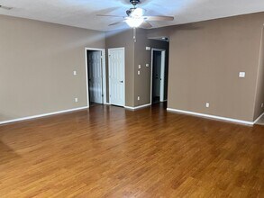 1504 Vista Monte Dr NE in Albuquerque, NM - Building Photo - Building Photo
