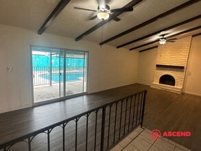 4209 La Mirada Dr in Bakersfield, CA - Building Photo - Building Photo
