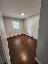 3343 Fugarwe Ct in North Pole, AK - Foto de edificio - Building Photo