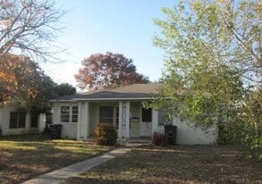 775 Linda Lou Dr in San Antonio, TX - Building Photo