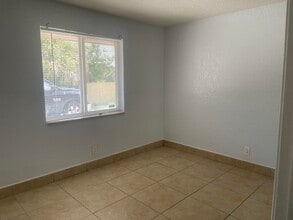 2820 Avenue S in Riviera Beach, FL - Building Photo - Building Photo