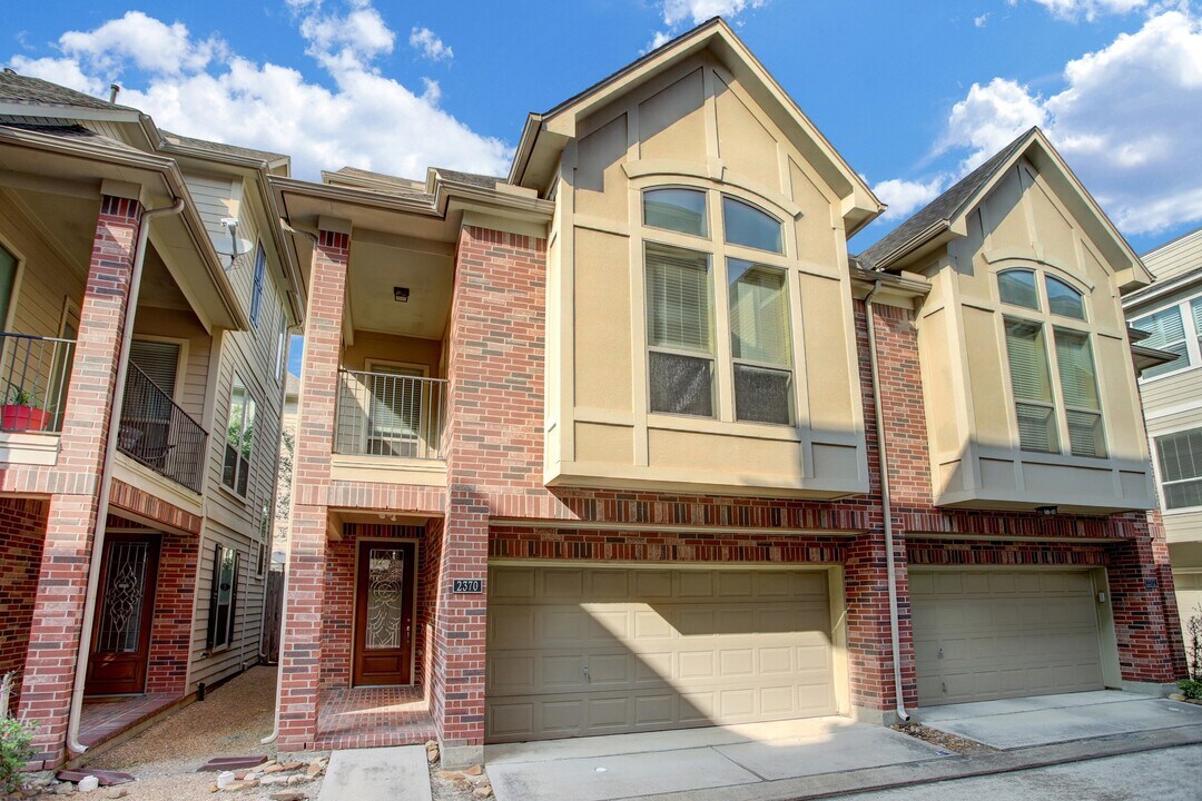 2370 Bastrop St in Houston, TX - Building Photo