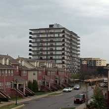 Providence Drive Towers in Southfield, MI - Building Photo - Building Photo