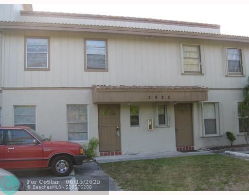 property at 3920 Woodside Dr
