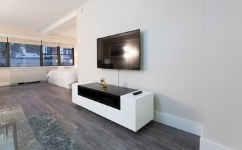 225 E 63rd St in New York, NY - Building Photo - Building Photo