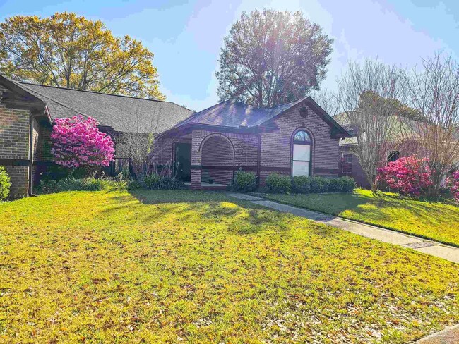 3351 Tompkins St in Pensacola, FL - Foto de edificio - Building Photo