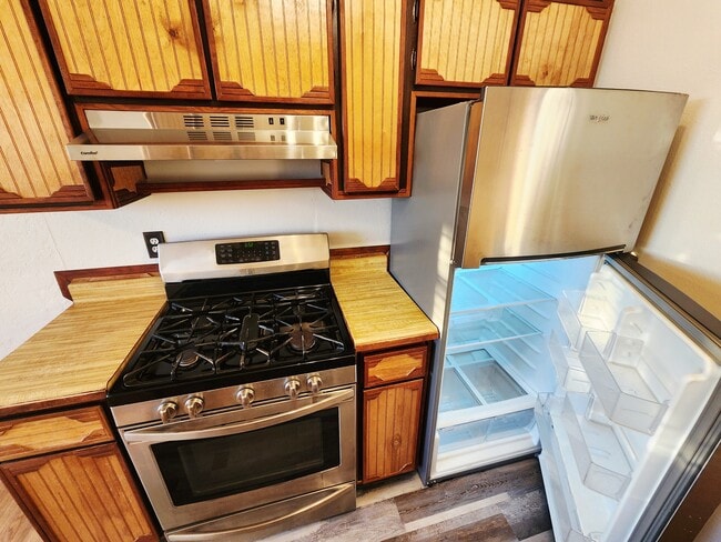 800 Chelwood Park Blvd NE, Unit B in Albuquerque, NM - Building Photo - Building Photo