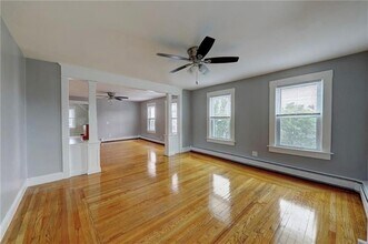 64 Lyon Ave in East Providence, RI - Building Photo - Building Photo