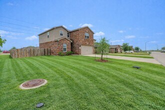 3001 Iron Woods Dr in Katy, TX - Building Photo - Building Photo