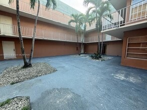 17650 NW 68th Ave in Hialeah, FL - Building Photo - Building Photo