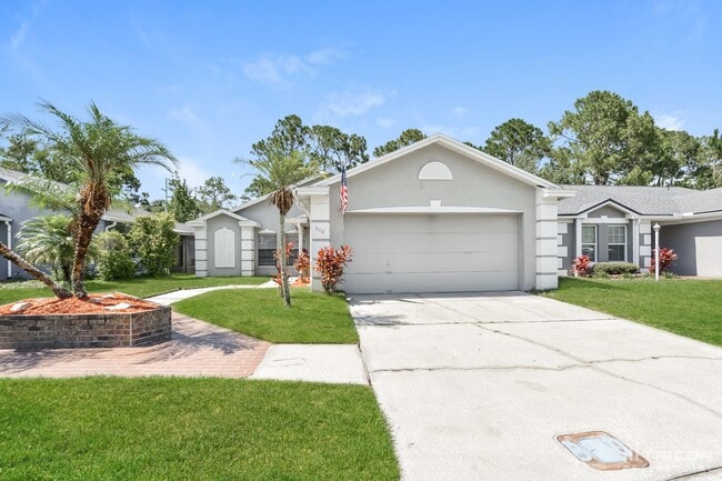 property at 860 N Lake Sterling Ct