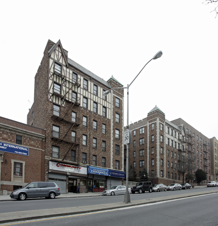 Wakefield Towers in Bronx, NY - Building Photo