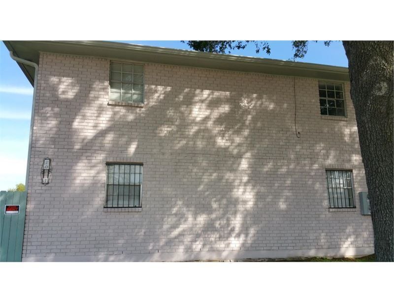 10921 Roger Dr in New Orleans, LA - Building Photo