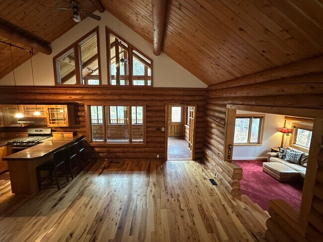 3950 Redtop Ln in Wilson, WY - Building Photo - Building Photo