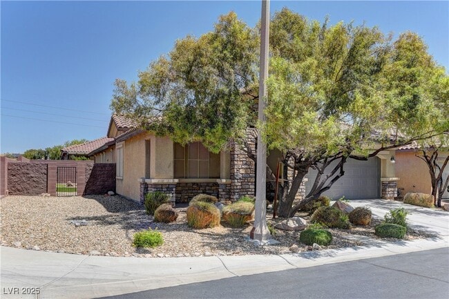 9120 W Parkstone Ave in Las Vegas, NV - Building Photo - Building Photo