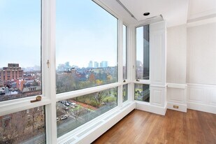 2 Commonwealth Ave in Boston, MA - Building Photo