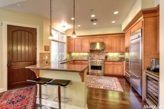 2430 Pavilions Pl Ln in Sacramento, CA - Building Photo - Building Photo