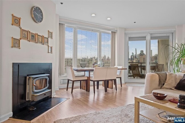 property at 600 Harbor Blvd