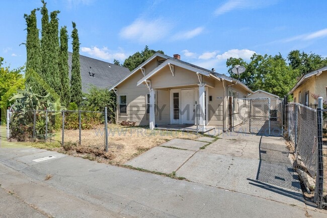 3533 21st Ave in Sacramento, CA - Building Photo - Building Photo