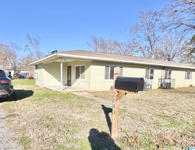 property at 1640 57th St