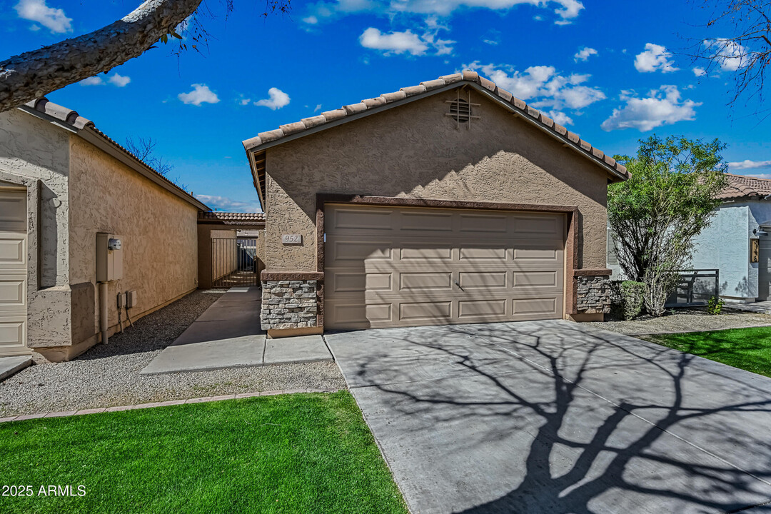 952 S Banning St in Gilbert, AZ - Building Photo