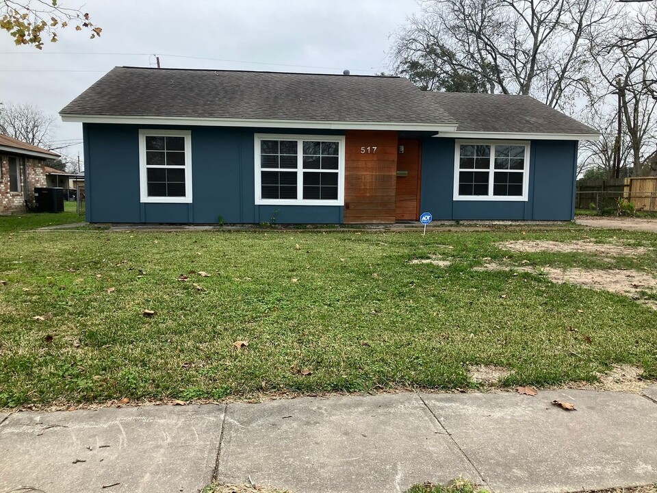 517 Windswept Dr in Humble, TX - Building Photo