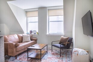 225 E Michigan St in Milwaukee, WI - Building Photo