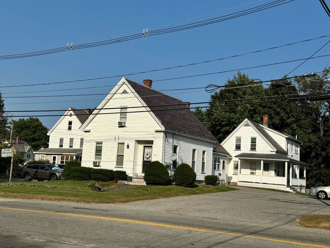 43 Ashuelot St, Unit 43 Ashuelot Street in Keene, NH - Foto de edificio - Building Photo