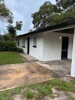 134 E Kicklighter Rd in Lake Helen, FL - Building Photo