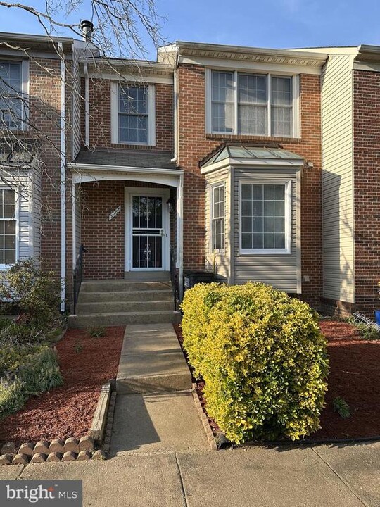 3288 Greco Ct in Woodbridge, VA - Foto de edificio