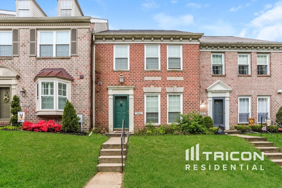 3968 Forest Valley Rd in Parkville, MD - Building Photo