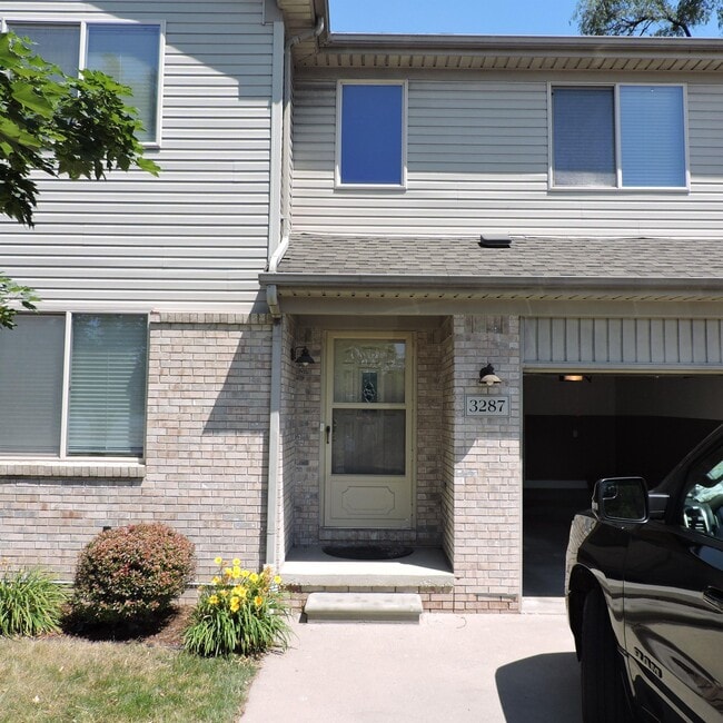 property at 3287 E 11 Mile Rd