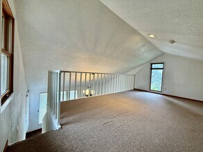 275 SW 2nd St in Prineville, OR - Building Photo - Building Photo