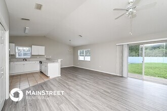 734 Fox Lake Dr in Lakeland, FL - Building Photo - Building Photo