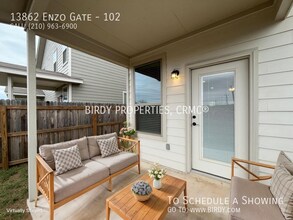 13862 Enzo Gate in San Antonio, TX - Foto de edificio - Building Photo
