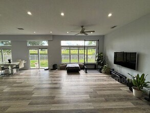 124 Wimbledon Cir in Lake Mary, FL - Building Photo - Building Photo
