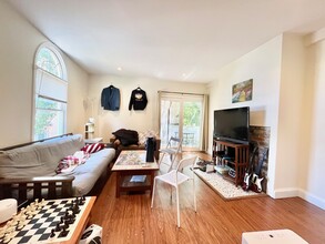 774 Parker St, Unit 2 in Boston, MA - Building Photo - Building Photo